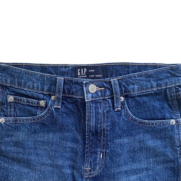 Gap 3.5" High Rise Cut Off Denim Shorts with Washwell Size 26 - Picture 5 of 6